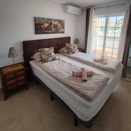 Pmt03 - Charming Townhouse 3br With Communal Pool * トレビエハ