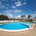 Апартаменты Family Townhouse With Pool & Terrace - Aguas Nuevas Торевьиа